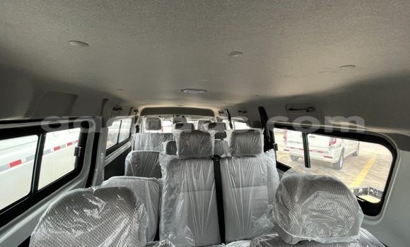 Buy New Toyota Hiace White Car in Louga in Louga Buy New Toyota Hiace White Car in Louga in Louga