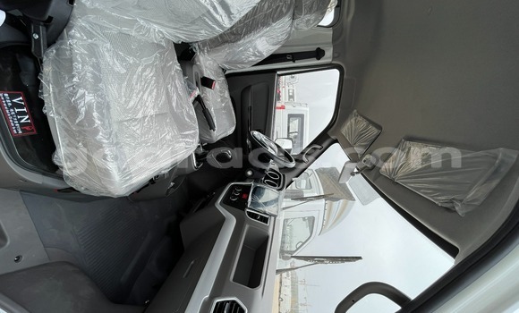 Buy New Toyota Hiace White Car in Louga in Louga Buy New Toyota Hiace White Car in Louga in Louga