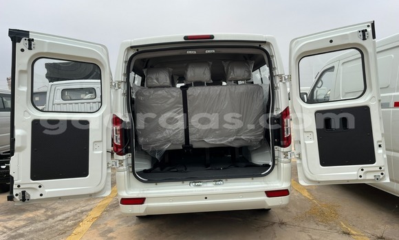 Buy New Toyota Hiace White Car in Louga in Louga Buy New Toyota Hiace White Car in Louga in Louga