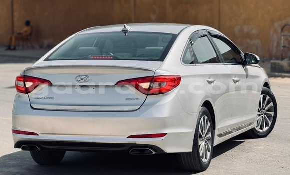 Acheter Import Voiture Hyundai Sonata Gris métallisé à Dakar, Dakar Acheter Import Voiture Hyundai Sonata Gris métallisé à Dakar, Dakar