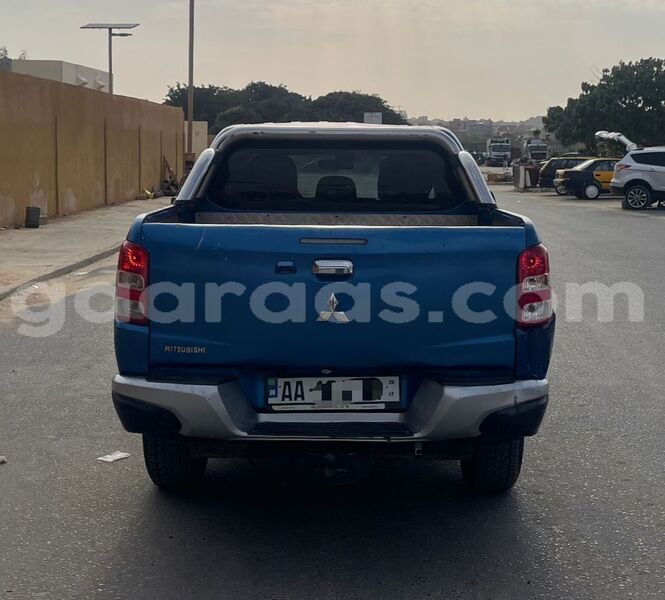 Big with watermark mitsubishi l200 dakar dakar 26399