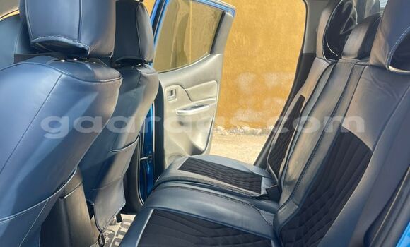 Buy Import Mitsubishi L200 Blue Car in Dakar in Dakar Buy Import Mitsubishi L200 Blue Car in Dakar in Dakar