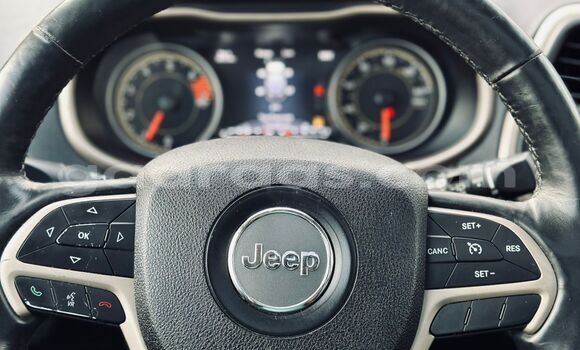 Buy Import Jeep Cherokee Red Car in Dakar in Dakar Buy Import Jeep Cherokee Red Car in Dakar in Dakar