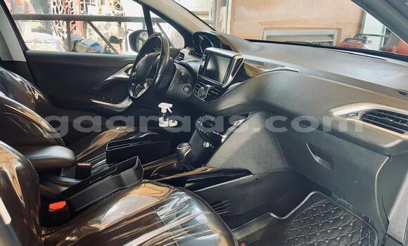 Buy Import Peugeot 2008 Gris de fer Car in Dakar in Dakar Buy Import Peugeot 2008 Gris de fer Car in Dakar in Dakar