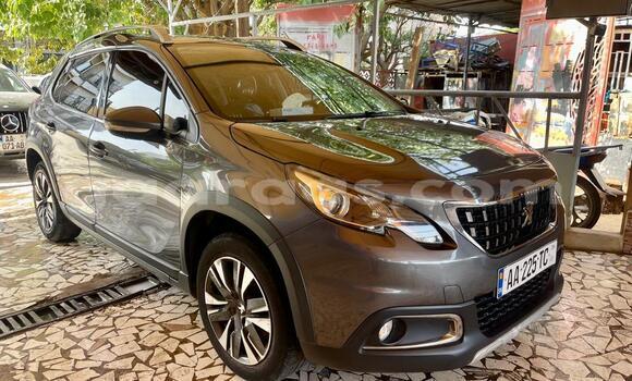 Buy Import Peugeot 2008 Gris de fer Car in Dakar in Dakar Buy Import Peugeot 2008 Gris de fer Car in Dakar in Dakar