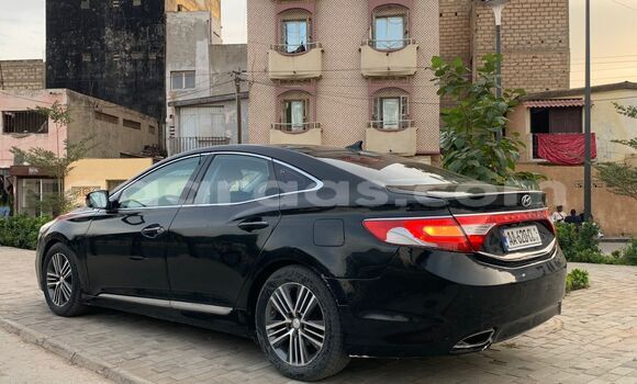 Buy Used Hyundai Grandeur Black Car in Dakar in Dakar Buy Used Hyundai Grandeur Black Car in Dakar in Dakar