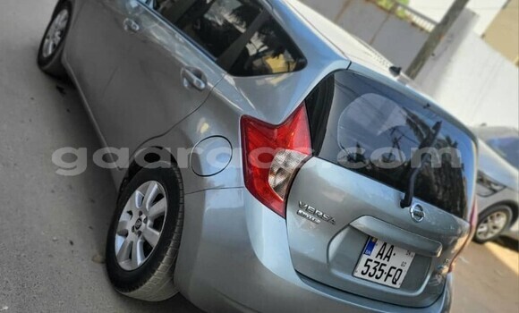 Dieundeu Occasion Nissan Versa Silver Auto in Dakar in Dakar Dieundeu Occasion Nissan Versa Silver Auto in Dakar in Dakar