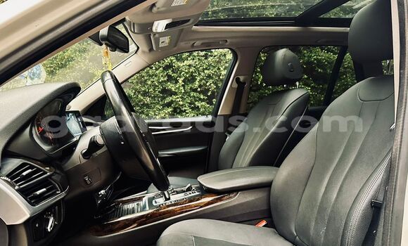 Buy Import BMW X5 White Car in Dakar in Dakar Buy Import BMW X5 White Car in Dakar in Dakar