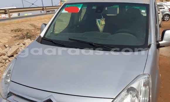 Acheter Occasion Voiture Citroen Berlingo Gris à Dakar, Dakar Acheter Occasion Voiture Citroen Berlingo Gris à Dakar, Dakar