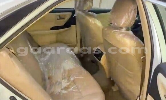 Buy Used Toyota Camry White Car in Dakar in Dakar Buy Used Toyota Camry White Car in Dakar in Dakar