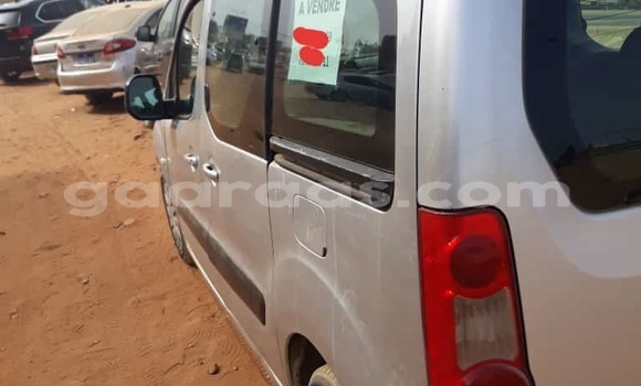 Acheter Occasion Voiture Citroen Berlingo Gris à Dakar, Dakar Acheter Occasion Voiture Citroen Berlingo Gris à Dakar, Dakar