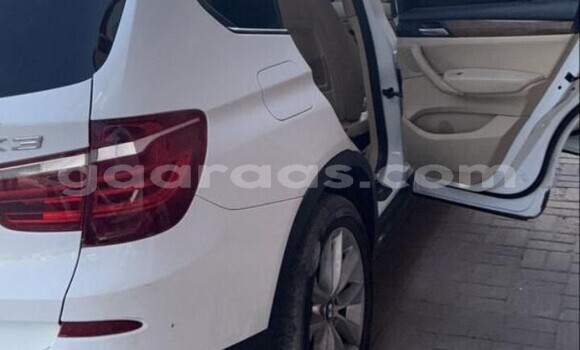 Acheter Occasion Voiture BMW X3 Blanc à Dakar, Dakar Acheter Occasion Voiture BMW X3 Blanc à Dakar, Dakar
