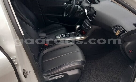 Acheter Occasion Voiture Peugeot 308 Blanc à Dakar, Dakar Acheter Occasion Voiture Peugeot 308 Blanc à Dakar, Dakar