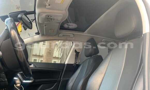 Acheter Occasion Voiture Peugeot 308 Blanc à Dakar, Dakar Acheter Occasion Voiture Peugeot 308 Blanc à Dakar, Dakar