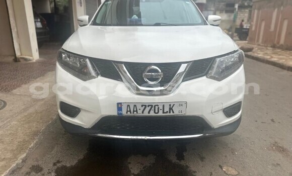 Dieundeu Occasion Nissan Rogue White Auto in Dakar in Dakar Dieundeu Occasion Nissan Rogue White Auto in Dakar in Dakar
