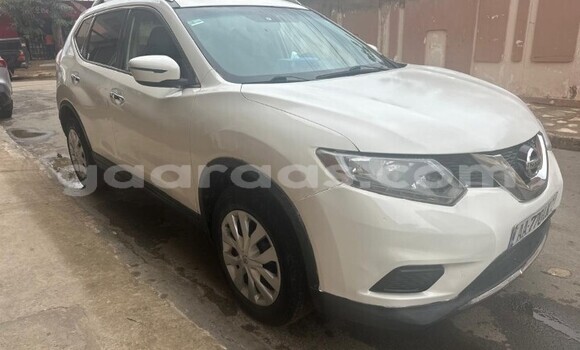 Dieundeu Occasion Nissan Rogue White Auto in Dakar in Dakar Dieundeu Occasion Nissan Rogue White Auto in Dakar in Dakar