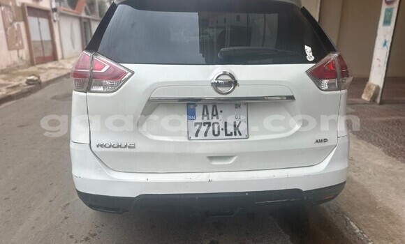 Dieundeu Occasion Nissan Rogue White Auto in Dakar in Dakar Dieundeu Occasion Nissan Rogue White Auto in Dakar in Dakar
