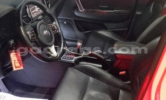 Acheter Occasion Voiture Kia Sportage Blanc à Dakar, Dakar Acheter Occasion Voiture Kia Sportage Blanc à Dakar, Dakar