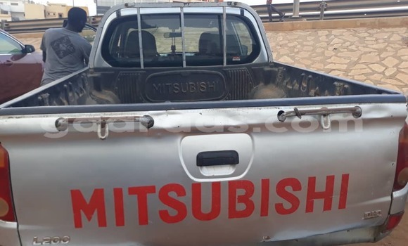Acheter Occasion Voiture Mitsubishi L200 Gris à Dakar, Dakar Acheter Occasion Voiture Mitsubishi L200 Gris à Dakar, Dakar