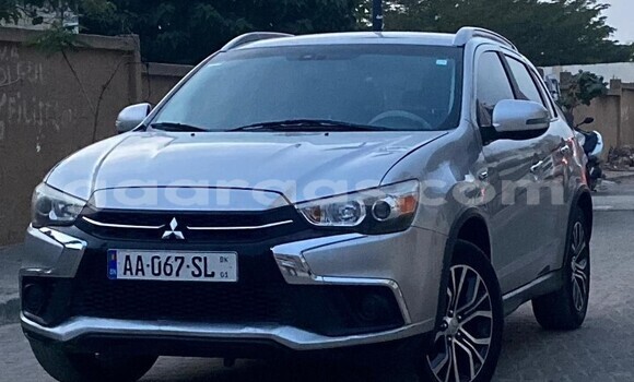 Dieundeu Occasion Mitsubishi Outlander White Auto in Dakar in Dakar Dieundeu Occasion Mitsubishi Outlander White Auto in Dakar in Dakar