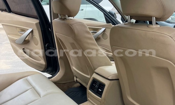 Acheter Occasion Voiture BMW 3–Series Noir à Dakar, Dakar Acheter Occasion Voiture BMW 3–Series Noir à Dakar, Dakar