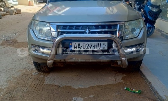 Acheter Occasion Voiture Mitsubishi Pajero Beige à Dakar, Dakar
