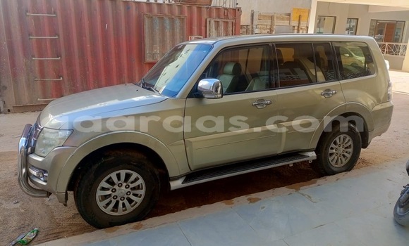 Acheter Occasion Voiture Mitsubishi Pajero Beige à Dakar, Dakar Acheter Occasion Voiture Mitsubishi Pajero Beige à Dakar, Dakar