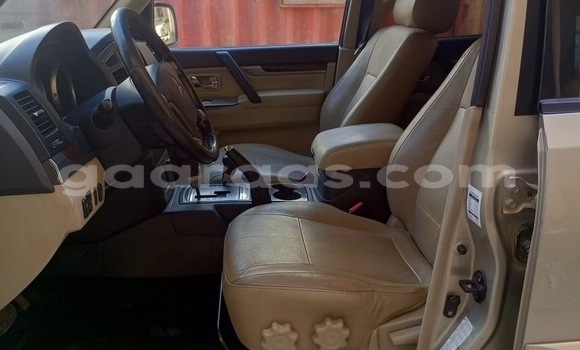 Acheter Occasion Voiture Mitsubishi Pajero Beige à Dakar, Dakar Acheter Occasion Voiture Mitsubishi Pajero Beige à Dakar, Dakar