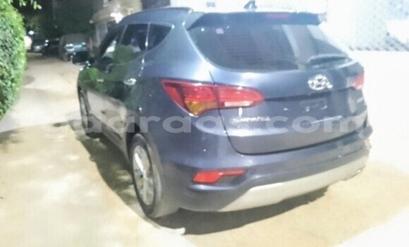 Dieundeu Occasion Hyundai Santa Fe Silver Auto in Dakar in Dakar Dieundeu Occasion Hyundai Santa Fe Silver Auto in Dakar in Dakar