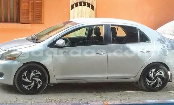 Buy Used Toyota Yaris Silver Car in Dakar in Dakar Buy Used Toyota Yaris Silver Car in Dakar in Dakar