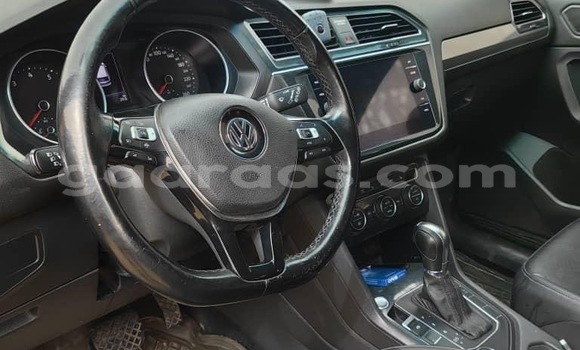 Dieundeu Occasion Volkswagen Tiguan Blue Auto in Dakar in Dakar Dieundeu Occasion Volkswagen Tiguan Blue Auto in Dakar in Dakar