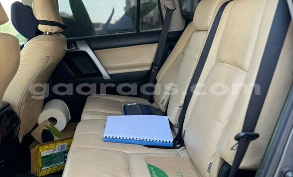 Dieundeu Imported Toyota Prado Silver Auto in Dakar in Dakar Dieundeu Imported Toyota Prado Silver Auto in Dakar in Dakar