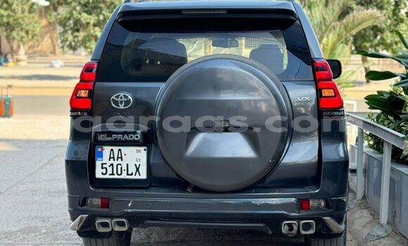 Dieundeu Imported Toyota Prado Silver Auto in Dakar in Dakar Dieundeu Imported Toyota Prado Silver Auto in Dakar in Dakar