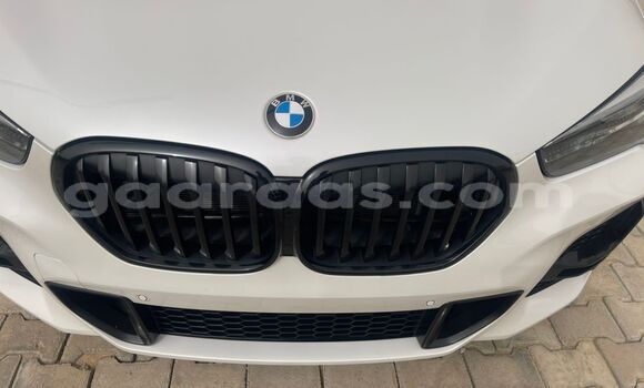 Acheter Import Voiture BMW X1 Blanc à Dakar, Dakar Acheter Import Voiture BMW X1 Blanc à Dakar, Dakar