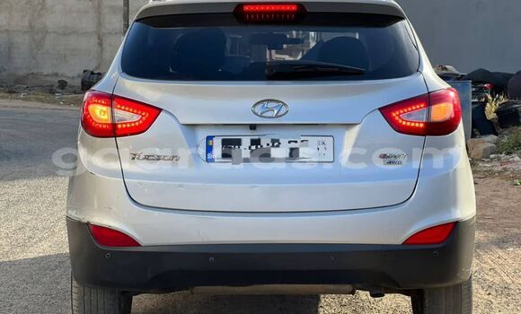 Buy Import Hyundai Tucson Silver Car in Dakar in Dakar Buy Import Hyundai Tucson Silver Car in Dakar in Dakar