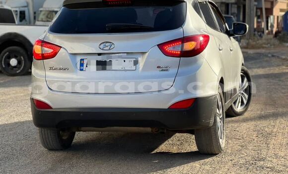 Buy Import Hyundai Tucson Silver Car in Dakar in Dakar Buy Import Hyundai Tucson Silver Car in Dakar in Dakar