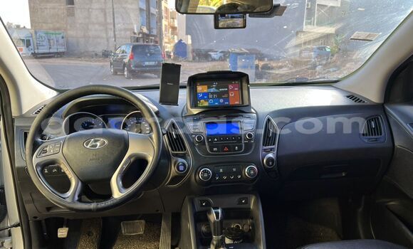 Buy Import Hyundai Tucson Silver Car in Dakar in Dakar Buy Import Hyundai Tucson Silver Car in Dakar in Dakar