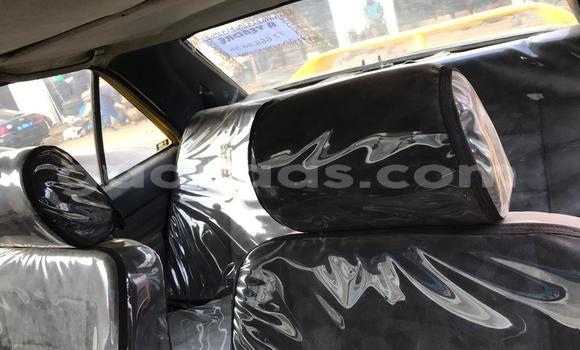 Dieundeu Occasion Mercedes‒Benz 190 Beige Auto in Dakar in Dakar Dieundeu Occasion Mercedes‒Benz 190 Beige Auto in Dakar in Dakar