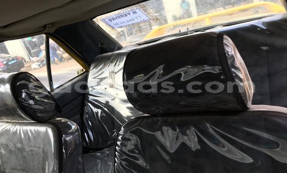 Dieundeu Occasion Mercedes‒Benz 190 Beige Auto in Dakar in Dakar Dieundeu Occasion Mercedes‒Benz 190 Beige Auto in Dakar in Dakar