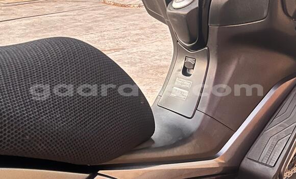 Acheter Import Moto Kymco Downtown Noir à Dakar, Dakar Acheter Import Moto Kymco Downtown Noir à Dakar, Dakar