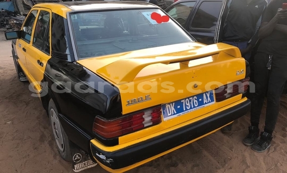 Dieundeu Occasion Mercedes‒Benz 190 Beige Auto in Dakar in Dakar Dieundeu Occasion Mercedes‒Benz 190 Beige Auto in Dakar in Dakar