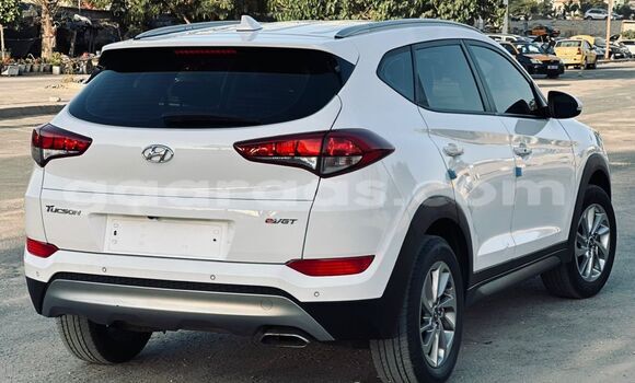 Dieundeu Imported Hyundai Tucson White Auto in Dakar in Dakar Dieundeu Imported Hyundai Tucson White Auto in Dakar in Dakar