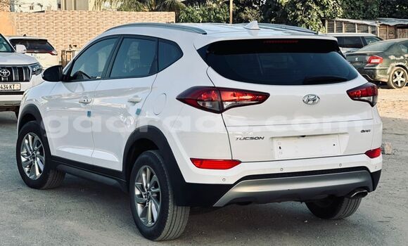 Dieundeu Imported Hyundai Tucson White Auto in Dakar in Dakar Dieundeu Imported Hyundai Tucson White Auto in Dakar in Dakar