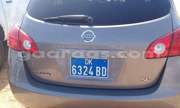 Dieundeu Occasion Nissan Rogue Silver Auto in Dakar in Dakar Dieundeu Occasion Nissan Rogue Silver Auto in Dakar in Dakar