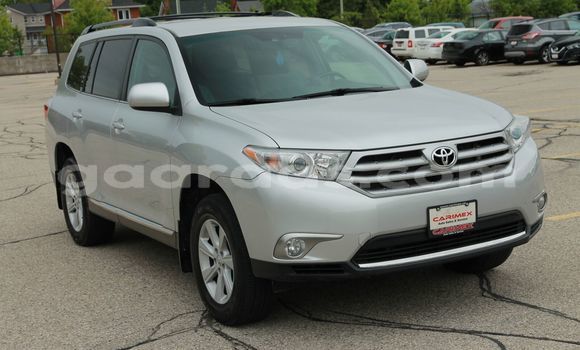 Acheter Occasion Voiture Toyota Highlander Gris à Dakar, Dakar Acheter Occasion Voiture Toyota Highlander Gris à Dakar, Dakar