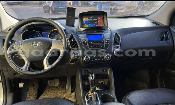 Dieundeu Occasion Hyundai Tucson Silver Auto in Dakar in Dakar Dieundeu Occasion Hyundai Tucson Silver Auto in Dakar in Dakar