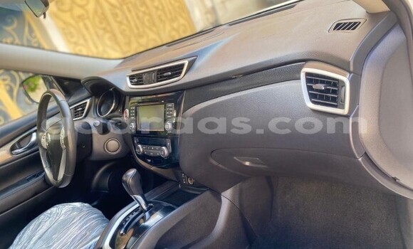 Acheter Occasion Voiture Nissan Rogue Blanc à Dakar, Dakar Acheter Occasion Voiture Nissan Rogue Blanc à Dakar, Dakar