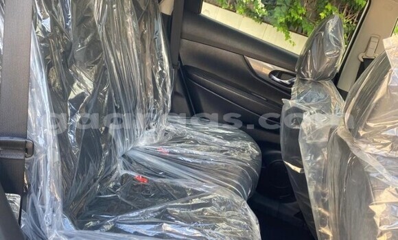 Acheter Occasion Voiture Nissan Rogue Blanc à Dakar, Dakar Acheter Occasion Voiture Nissan Rogue Blanc à Dakar, Dakar