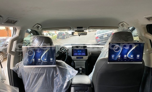 Acheter Occasion Voiture Toyota Prado Blanc à Dakar, Dakar Acheter Occasion Voiture Toyota Prado Blanc à Dakar, Dakar