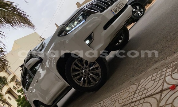 Acheter Occasion Voiture Toyota Prado Blanc à Dakar, Dakar Acheter Occasion Voiture Toyota Prado Blanc à Dakar, Dakar